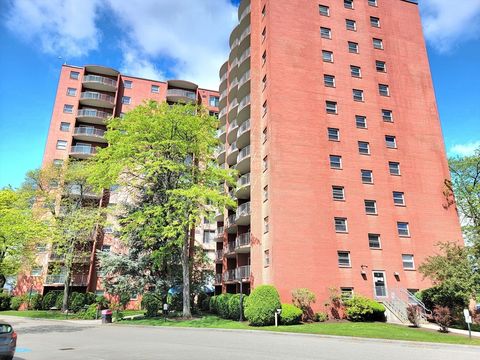 115 W Squantum St 1011 Quincy MA 02171