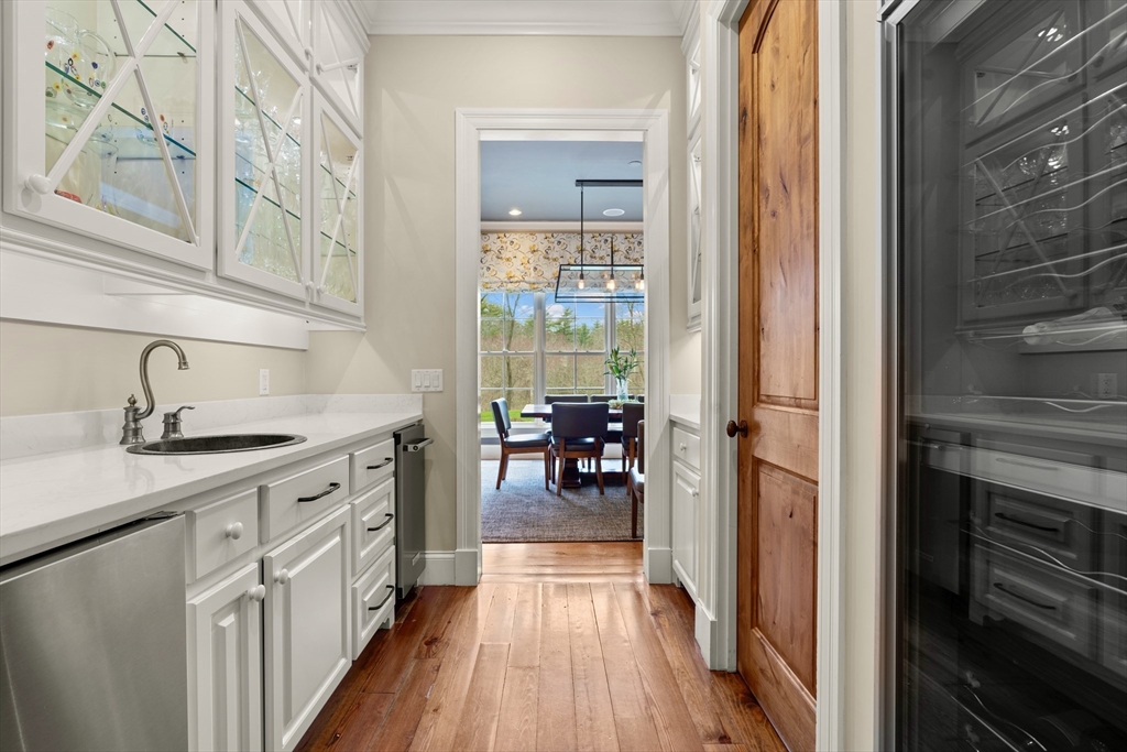 21 Bemis Street, Weston, MA Photo #9