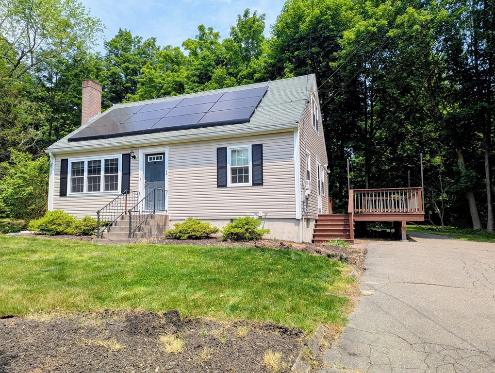 Franklin, Massachusetts 02038, United States, 4 Bedrooms Bedrooms, ,1 BathroomBathrooms,Residential,Pending,150367