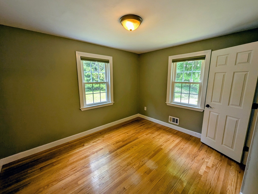 Franklin, Massachusetts 02038, United States, 4 Bedrooms Bedrooms, ,1 BathroomBathrooms,Residential,Pending,150367