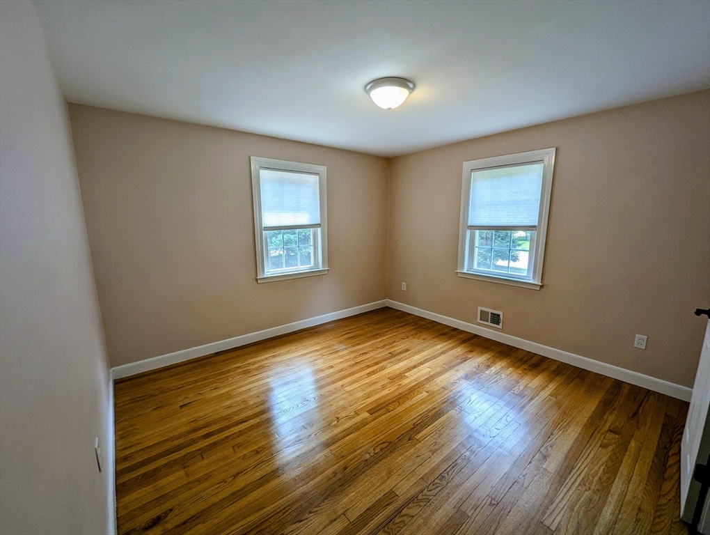 Franklin, Massachusetts 02038, United States, 4 Bedrooms Bedrooms, ,1 BathroomBathrooms,Residential,Pending,150367