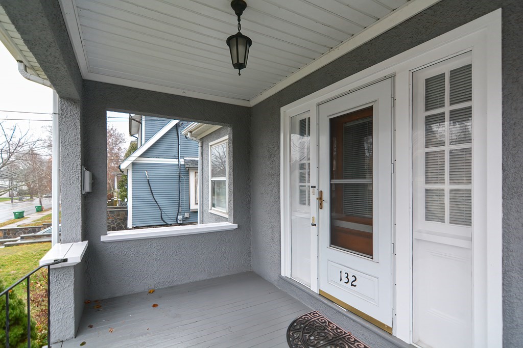 Photo 6 of 33 of 132 Forest Street house