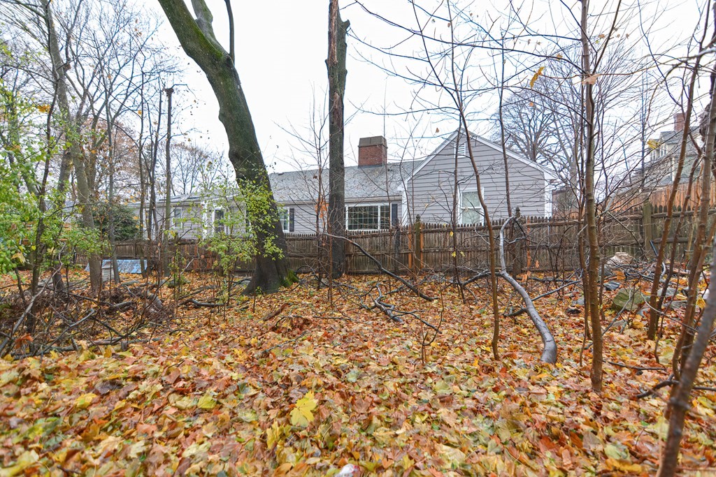 Photo 20 of 33 of 132 Forest Street house
