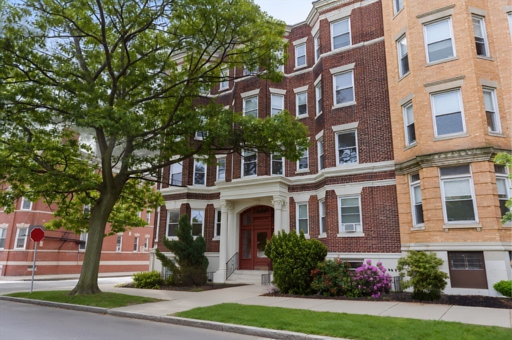 1330 Commonwealth Avenue #12A, Boston, MA Photo #8