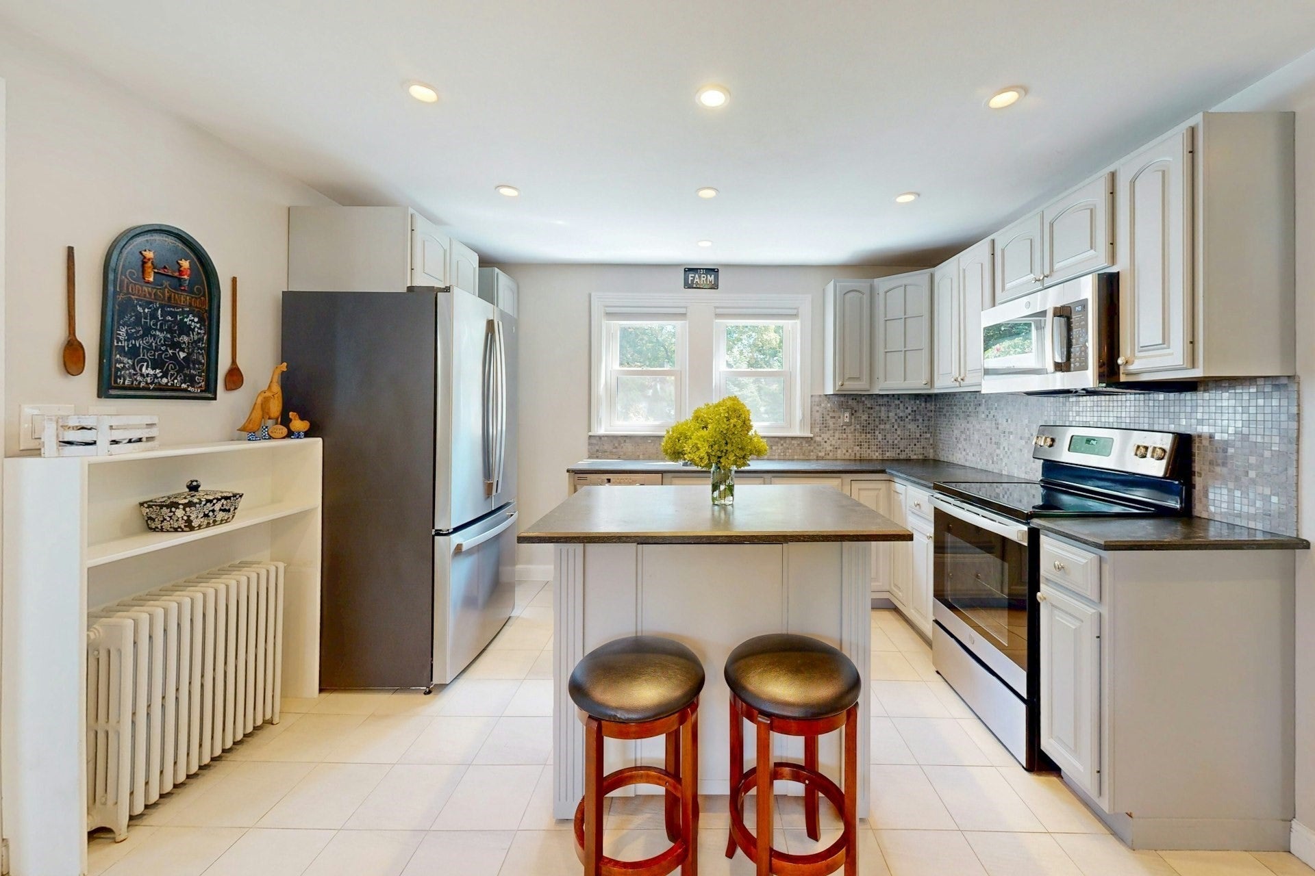 3 Remsen Ave, Medfield, MA, 3 Remsen Ave, Medfield, MA Photo #3