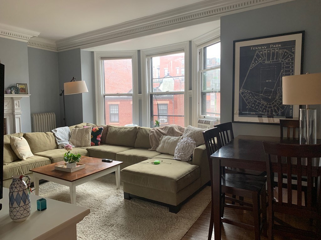 373 Commonwealth Ave 303