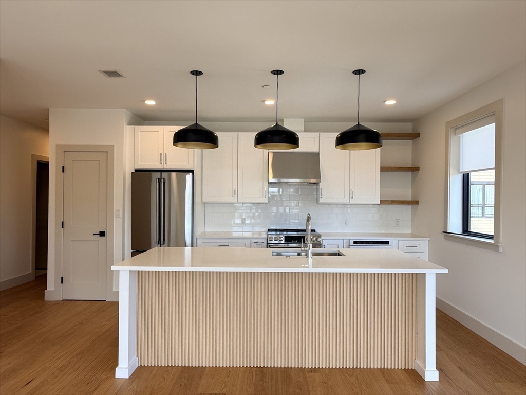 1025 Massachusetts Ave 302