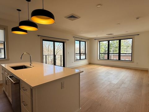 1025 Massachusetts Ave 302 Arlington MA 02476