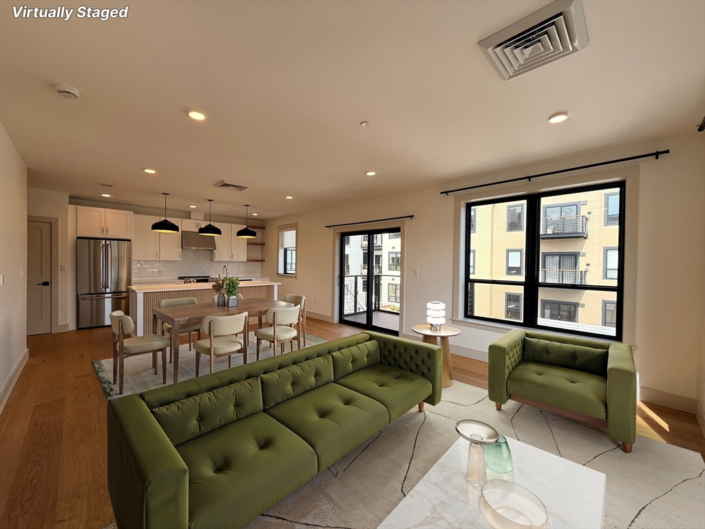 1025 Massachusetts Ave 302