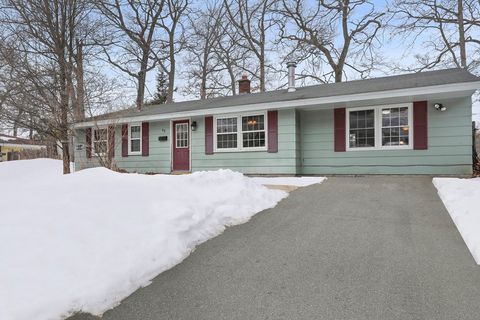 48 Donna Road Bellingham MA 02019