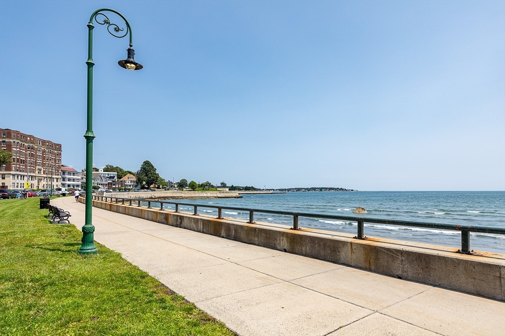 300 Lynn Shore Dr 1007
