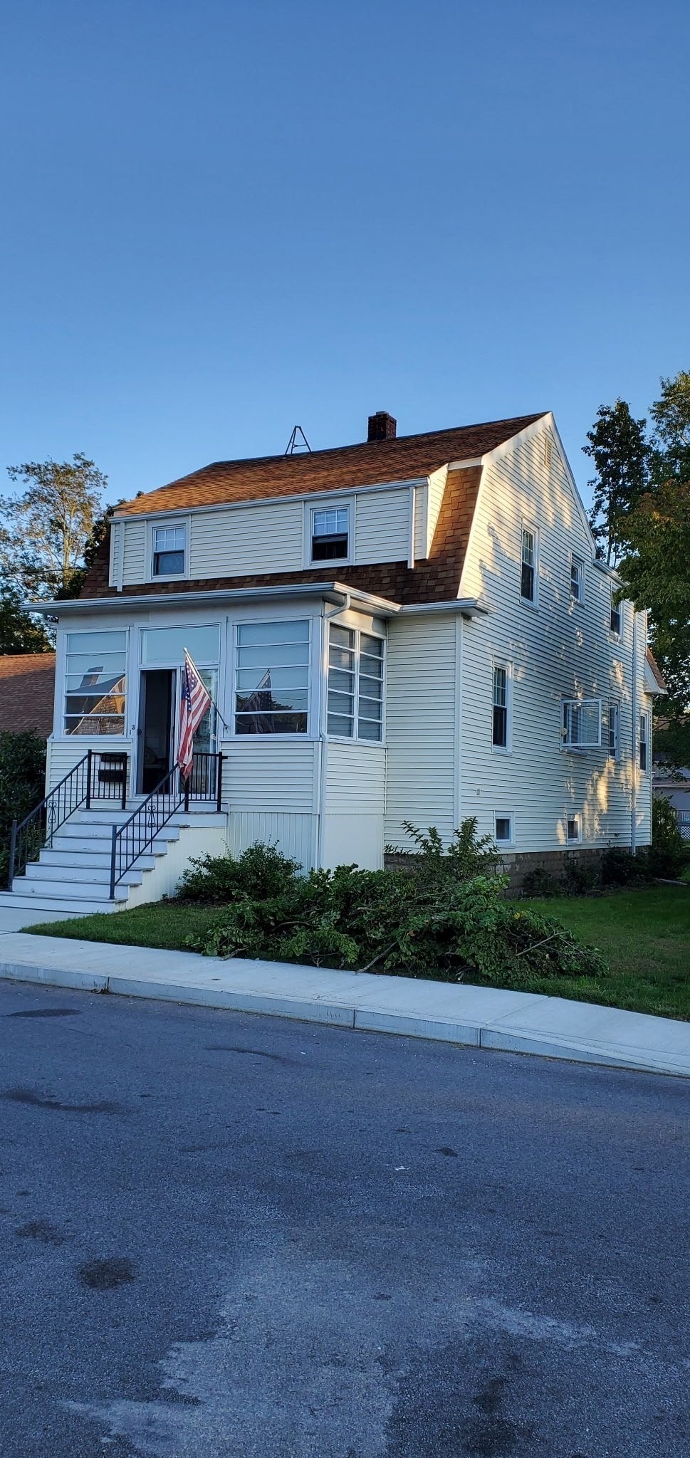 3 Bellevue St