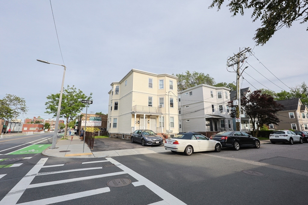 155-157 Murdock St