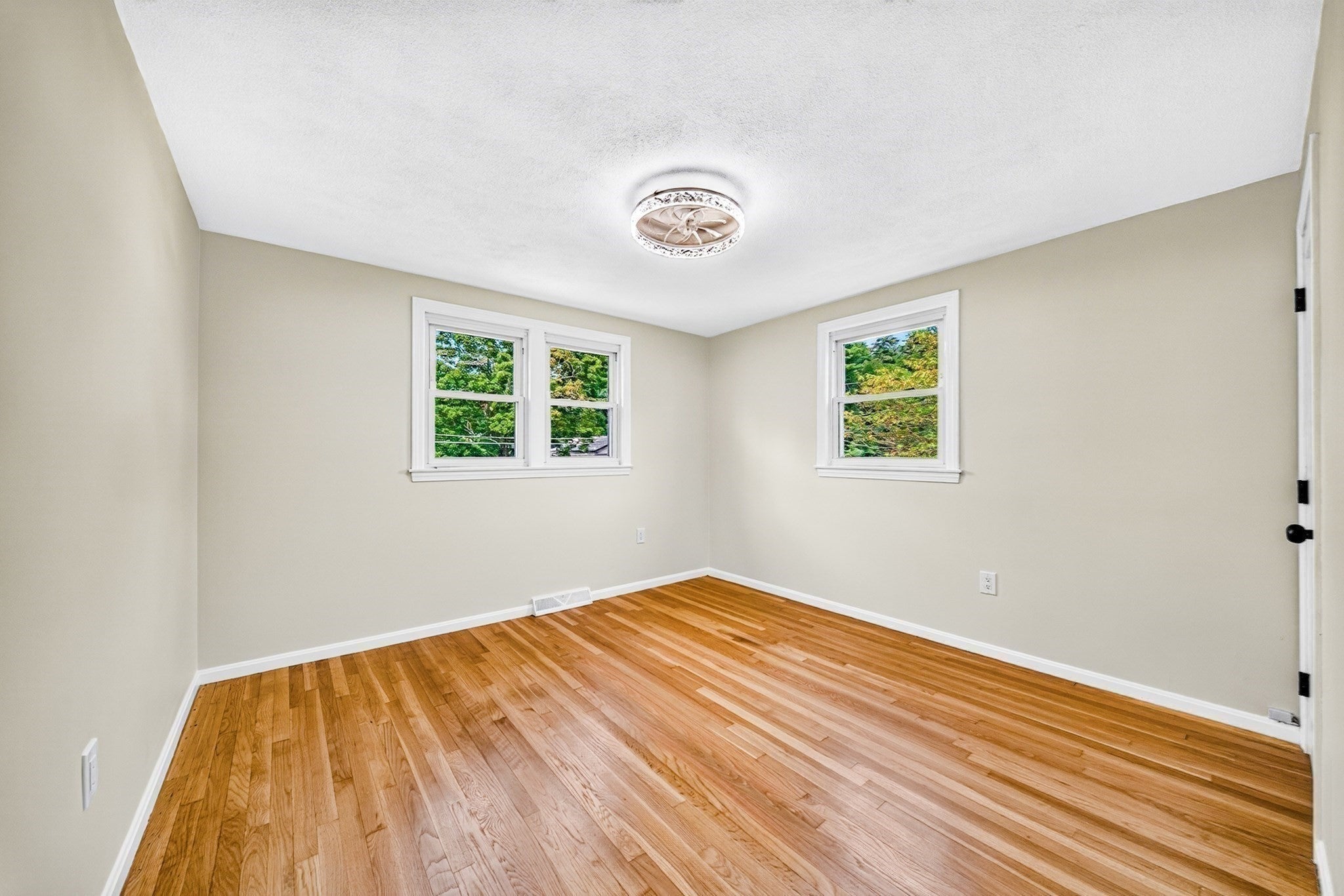 9 Valerie Ave, Billerica, MA, 9 Valerie Ave, Billerica, MA Photo #19