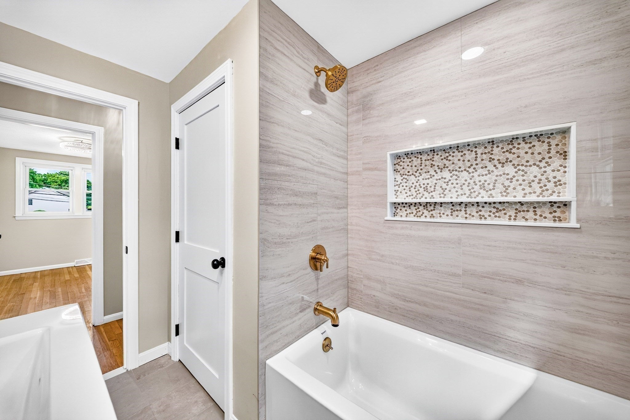 9 Valerie Ave, Billerica, MA, 9 Valerie Ave, Billerica, MA Photo #14