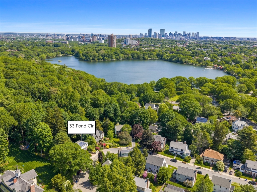 33 Pond Cir