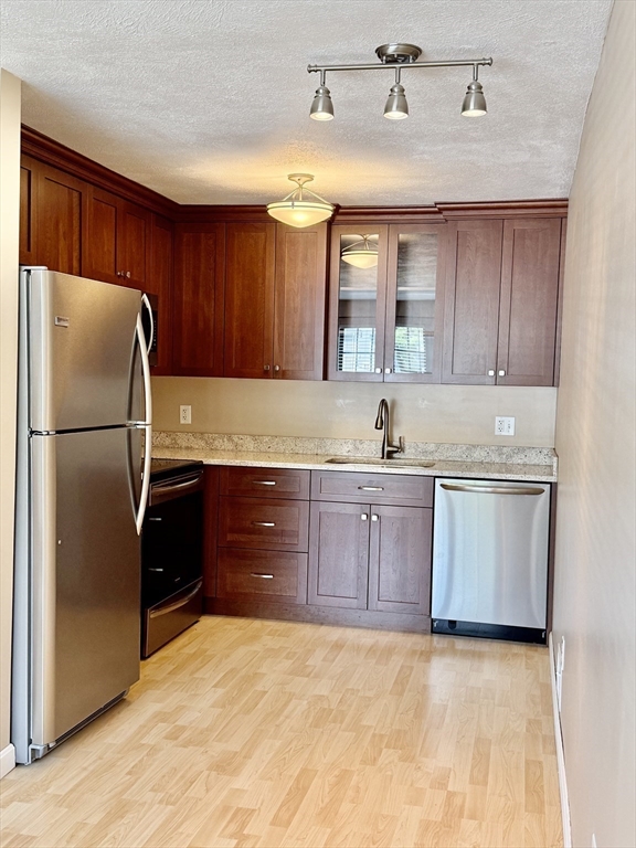 71 Princeton St 305