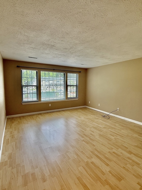 71 Princeton St 305
