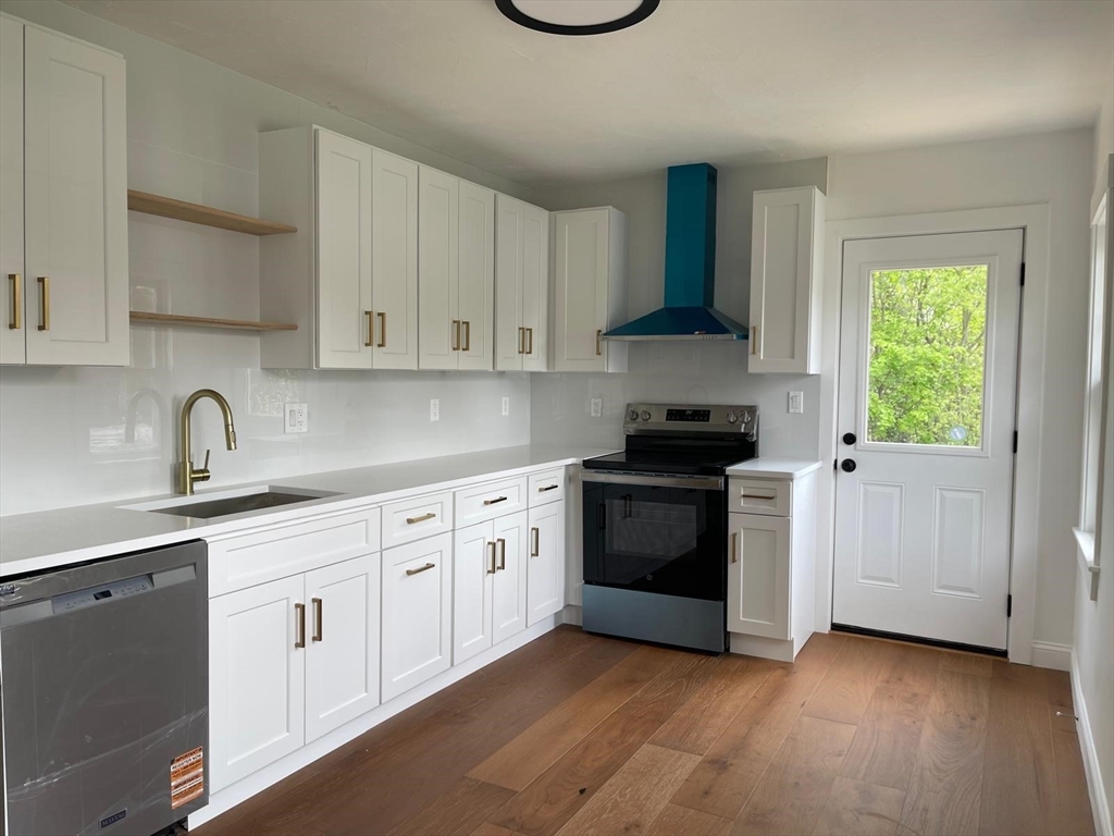 17 Sunnybank Ave, Rockland, MA Photo #2