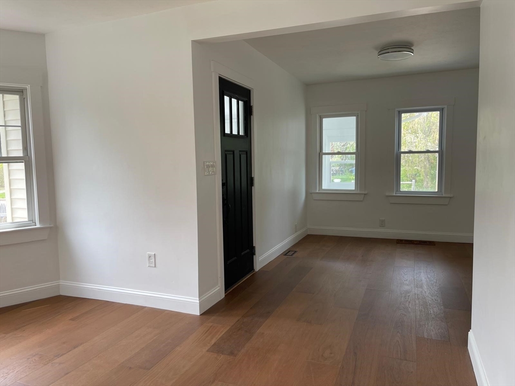 17 Sunnybank Ave, Rockland, MA Photo #8