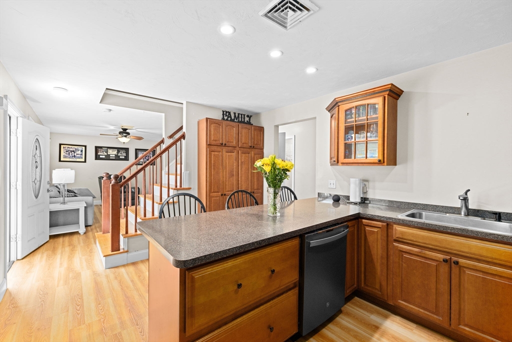2783 Cranberry Hwy