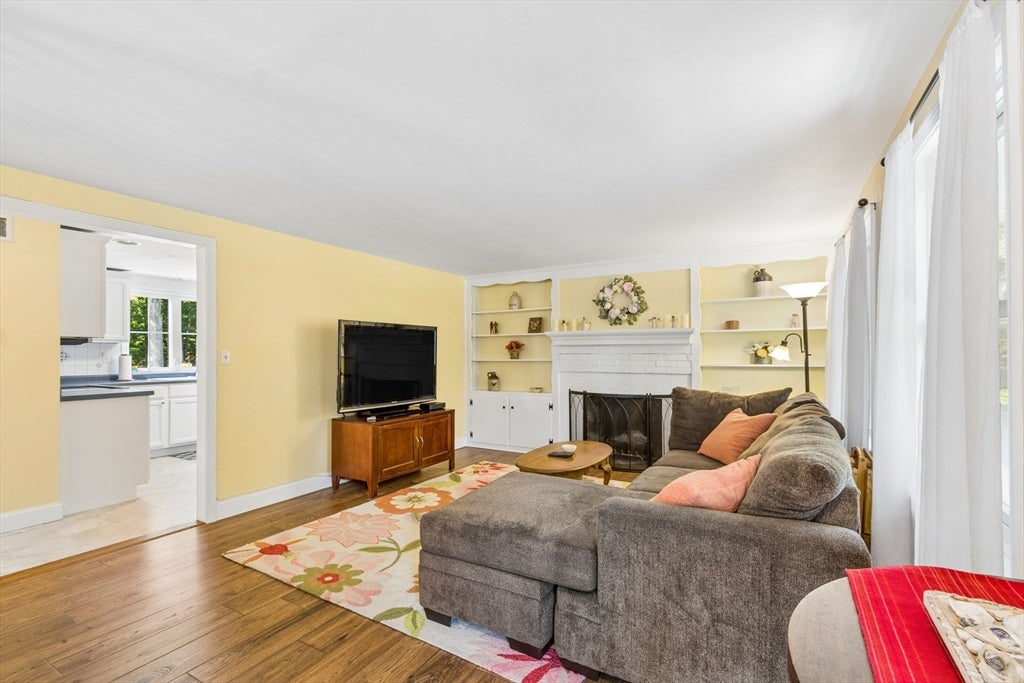30 Kratz Ave, Attleboro, MA, 30 Kratz Ave, Attleboro, MA Photo #5