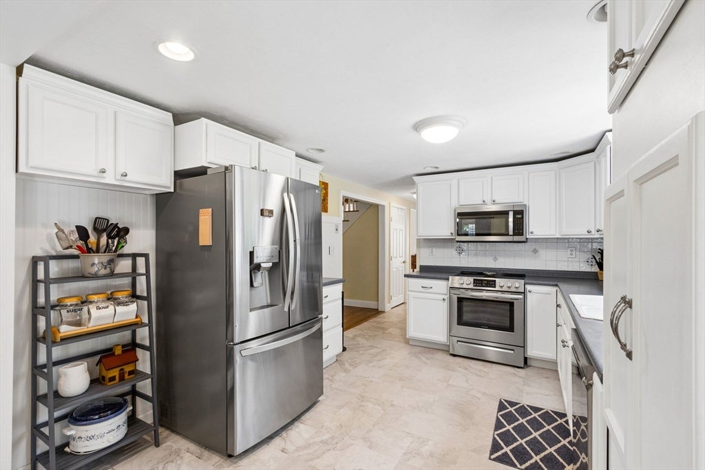 30 Kratz Ave, Attleboro, MA, 30 Kratz Ave, Attleboro, MA Photo #10