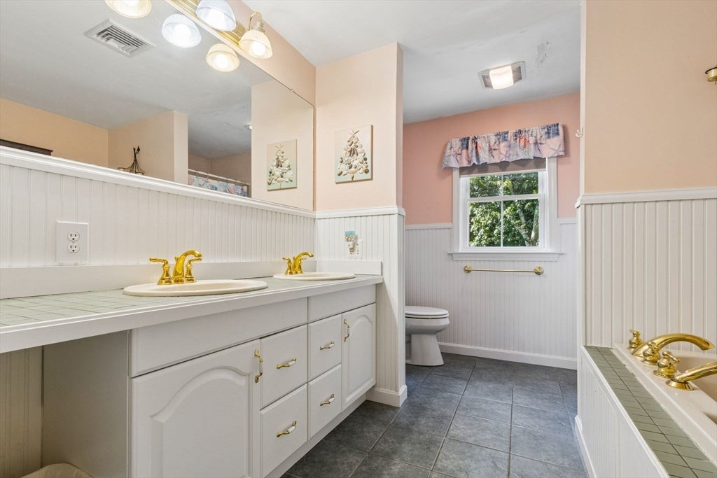 30 Kratz Ave, Attleboro, MA, 30 Kratz Ave, Attleboro, MA Photo #22