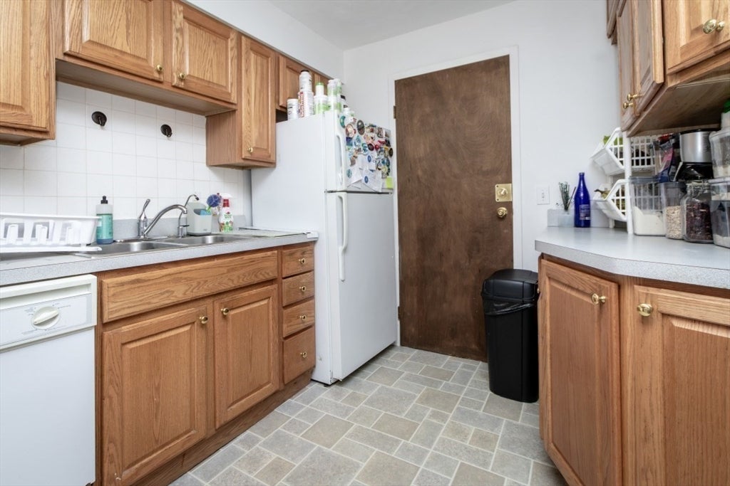 245 Lafayette St #2D, Salem, MA, 245 Lafayette St #2D, Salem, MA Photo #5