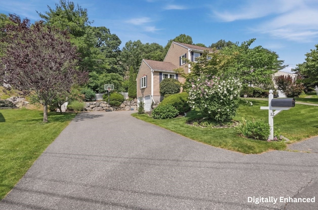 12 Heritage Drive