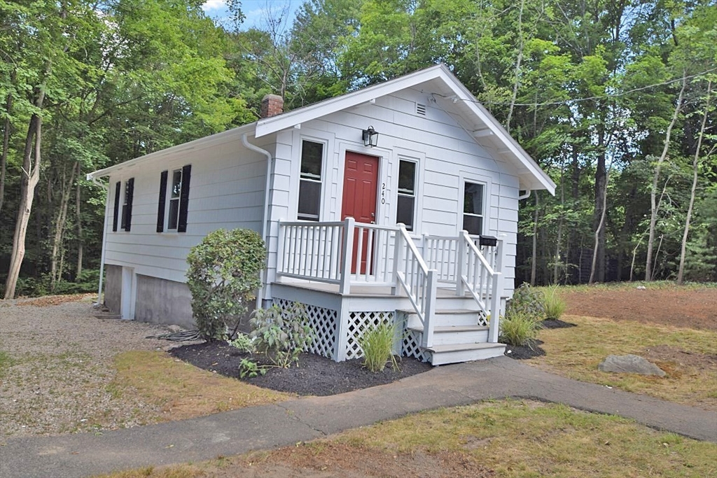 240 South St
