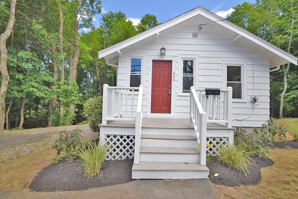 240 South St