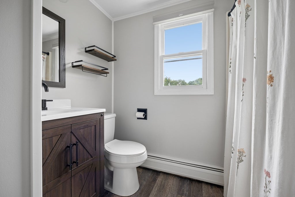 706 Russells Mills Rd, Dartmouth, MA, 706 Russells Mills Rd, Dartmouth, MA Photo #16