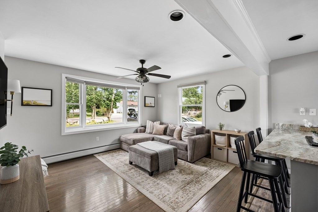 706 Russells Mills Rd, Dartmouth, MA, 706 Russells Mills Rd, Dartmouth, MA Photo #3