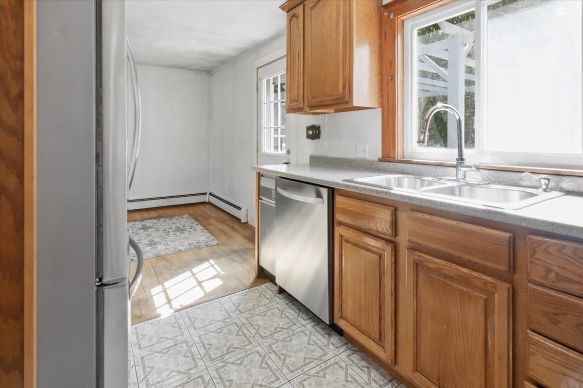 770 Old Warren Rd, Swansea, MA, 770 Old Warren Rd, Swansea, MA Photo #20