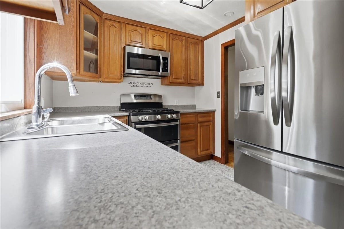 770 Old Warren Rd, Swansea, MA, 770 Old Warren Rd, Swansea, MA Photo #21
