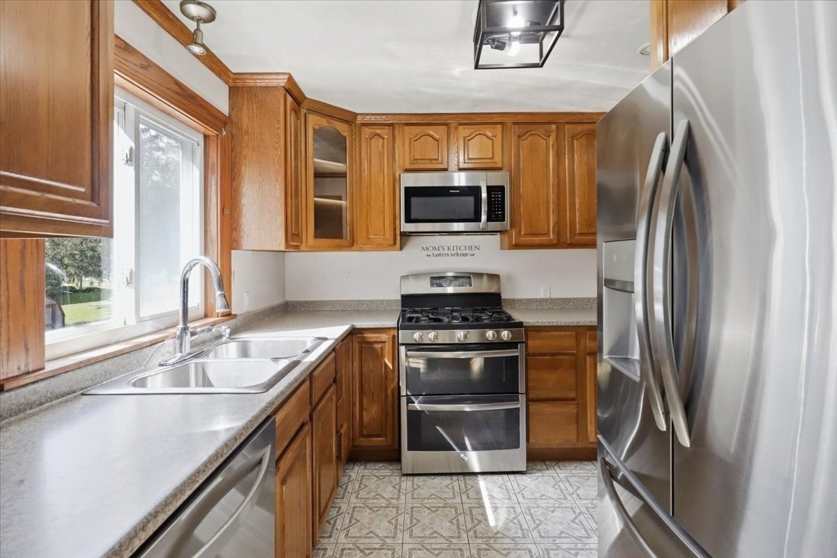 770 Old Warren Rd, Swansea, MA, 770 Old Warren Rd, Swansea, MA Photo #19
