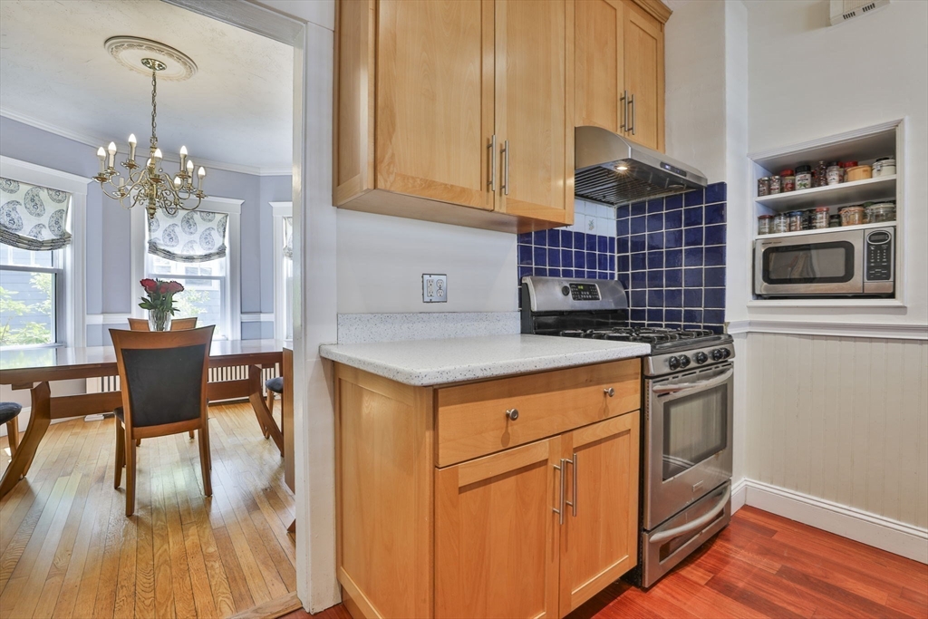 15 Crown St, Milton, MA Photo #15