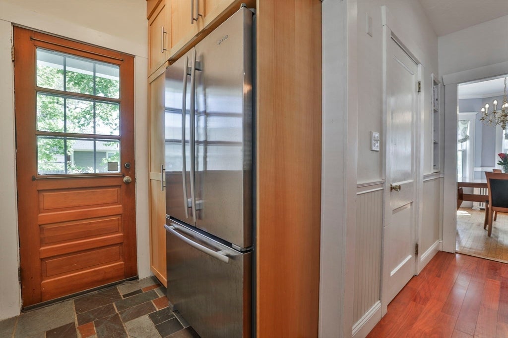 15 Crown St, Milton, MA Photo #19