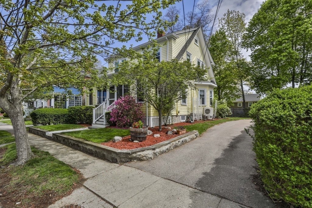15 Crown St, Milton, MA Photo #34