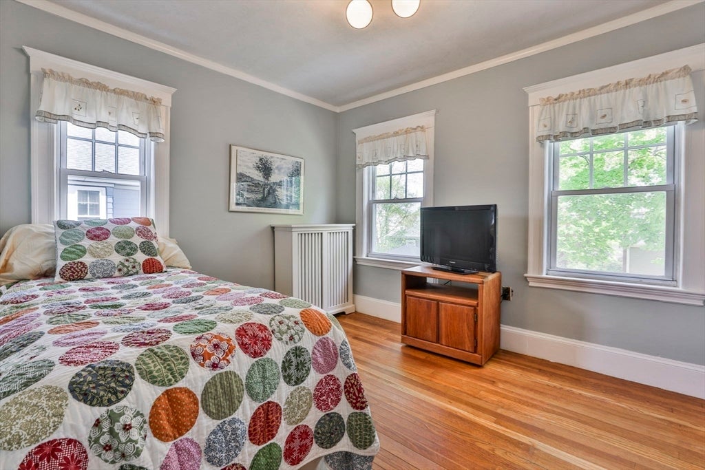 15 Crown St, Milton, MA Photo #24