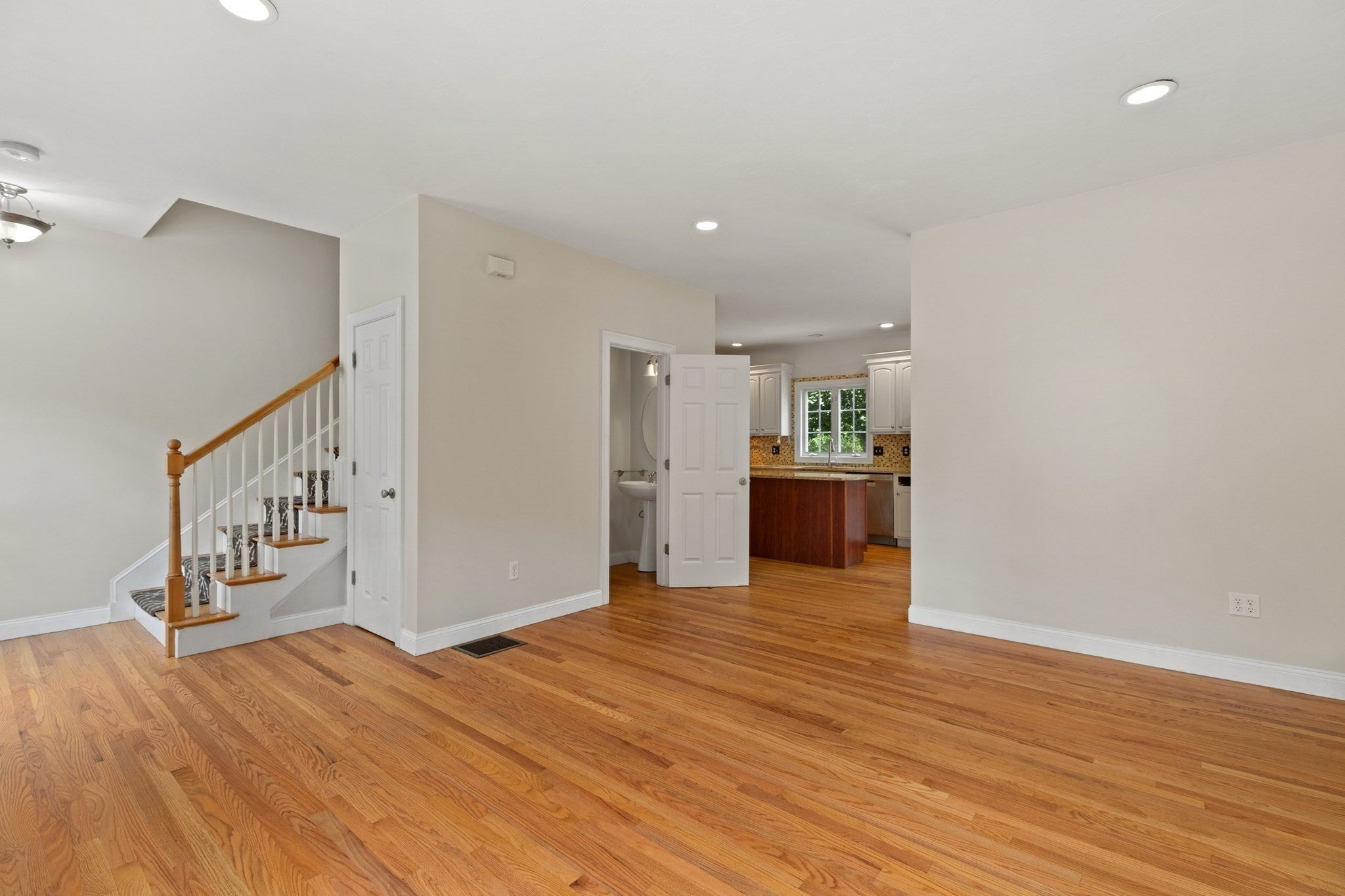 72 River St 72