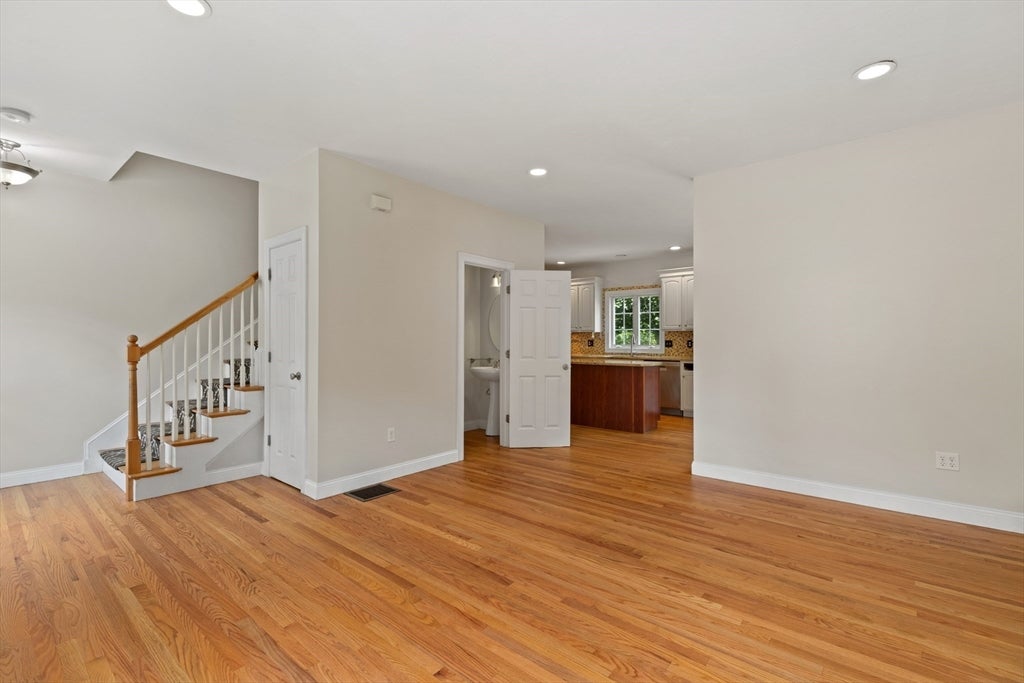 72 River St 72