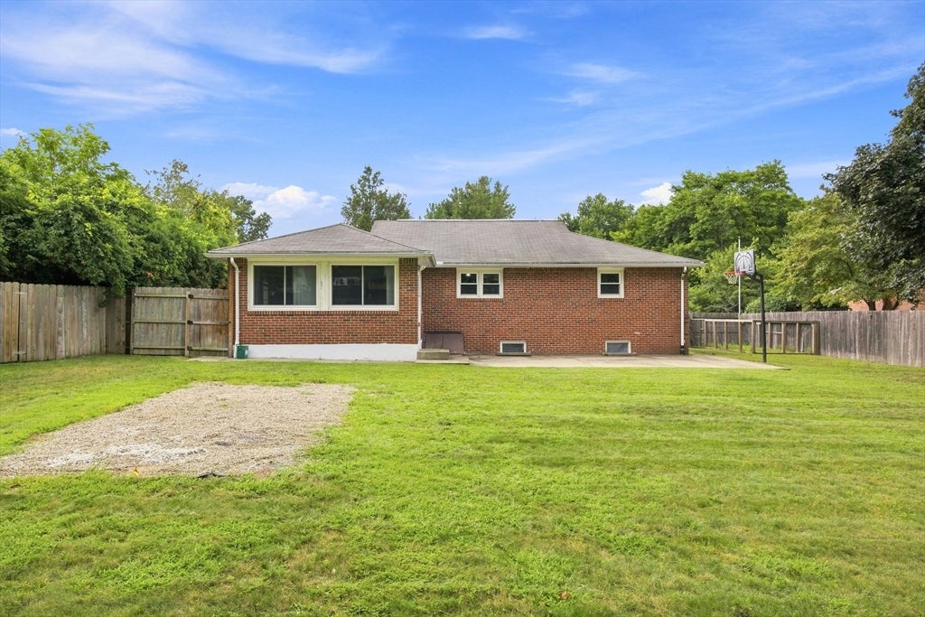 63 Martel Rd, Springfield, MA, 63 Martel Rd, Springfield, MA Photo #7