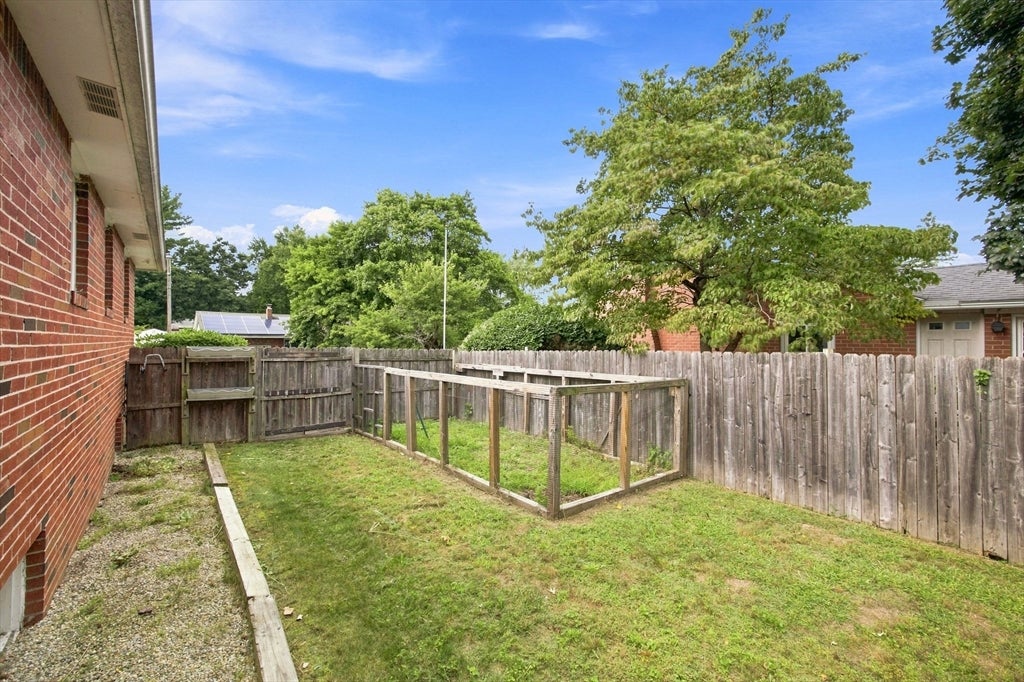 63 Martel Rd, Springfield, MA, 63 Martel Rd, Springfield, MA Photo #12