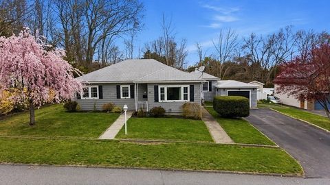 Photo of 89 Lexington Ave, Dartmouth, MA 02747 (MLS # 73507882)