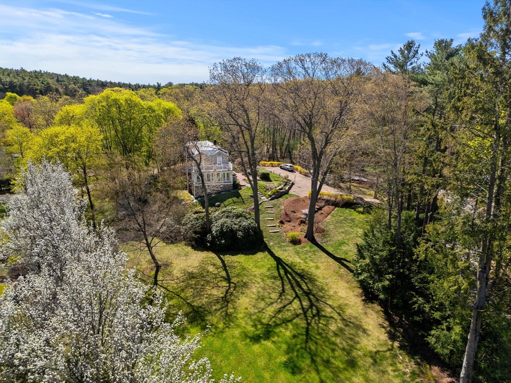 8 Preston Pl