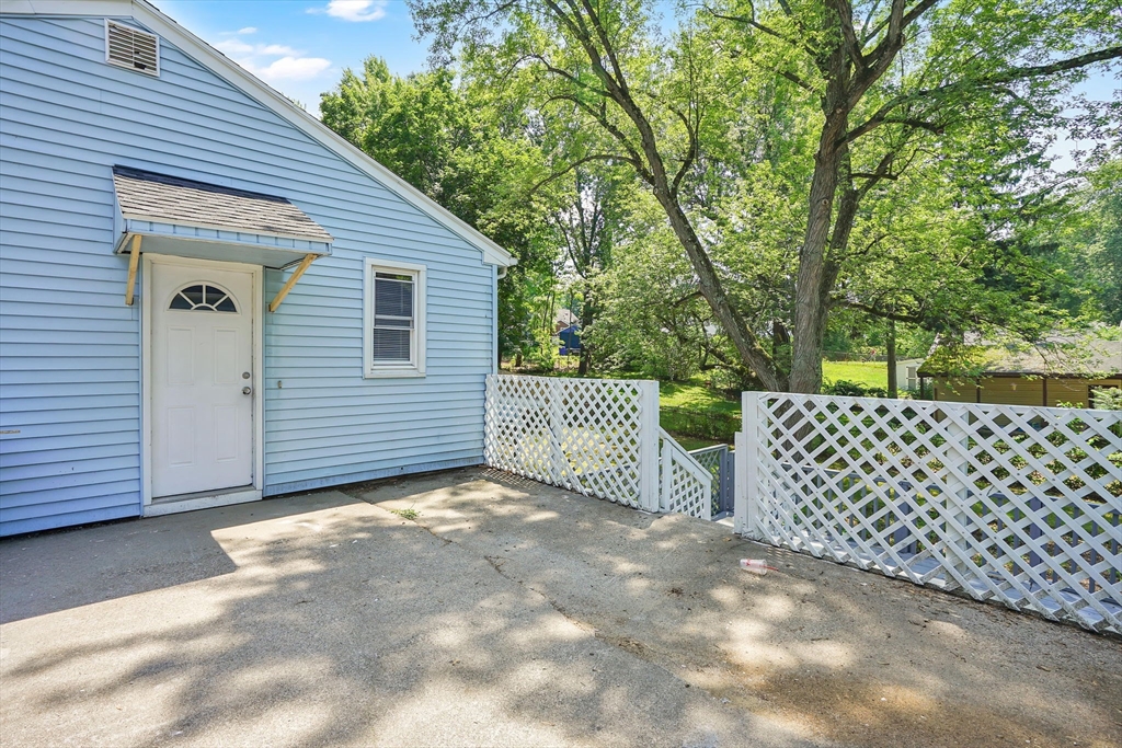 85 Bircham St