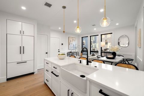 136 W 8th St 2 Boston MA 02127