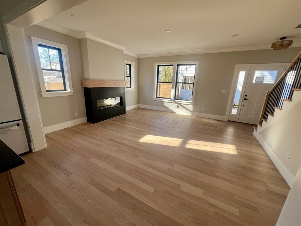 10 Webber Avenue 202